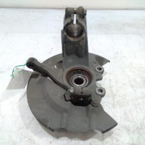 2013 FORD KUGA LEFT FRONT HUB ASSEMBLY