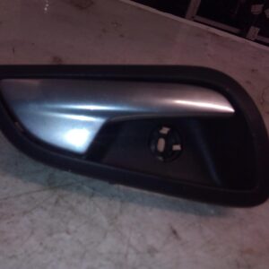 2012 FORD FOCUS DOOR HANDLE