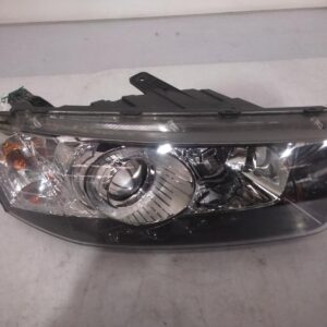 2015 HOLDEN CAPTIVA RIGHT HEADLAMP