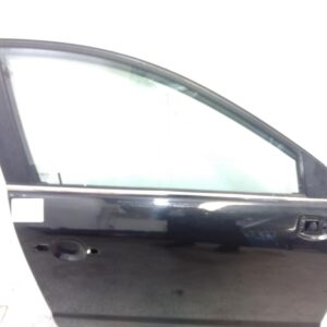 2013 HOLDEN CAPTIVA RIGHT FRONT DOOR