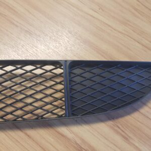 2001 FORD FOCUS GRILLE