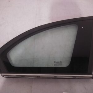 2016 HOLDEN CAPTIVA RIGHT REAR SIDE GLASS