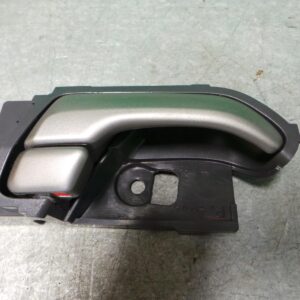 2015 HOLDEN COLORADO DOOR HANDLE