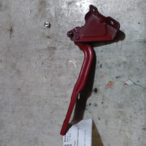 2014 HOLDEN TRAX BONNET HINGE STRUT