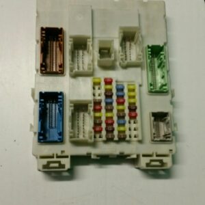 2013 FORD FOCUS FUSE BOX