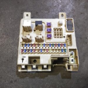 2008 FORD FALCON FUSE BOX