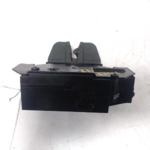 2011 HOLDEN COMMODORE DOOR BOOT GATE LOCK