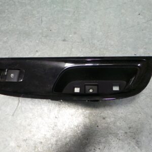 2015 HOLDEN COMMODORE POWER DOOR WINDOW SWITCH