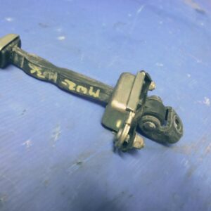 2002 FORD MONDEO DOOR HINGE RUNNER