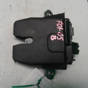 2013 FORD FOCUS DOOR BOOT GATE LOCK