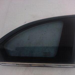 2015 HOLDEN CAPTIVA RIGHT REAR SIDE GLASS