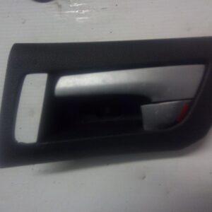 2008 HOLDEN COMMODORE DOOR HANDLE