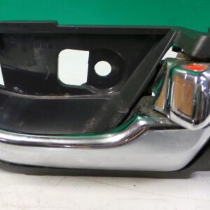 2012 HOLDEN COLORADO DOOR HANDLE