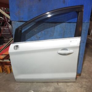 2012 FORD KUGA LEFT FRONT DOOR