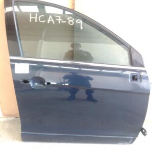 2016 HOLDEN CAPTIVA RIGHT FRONT DOOR