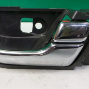 2013 HOLDEN COLORADO DOOR HANDLE