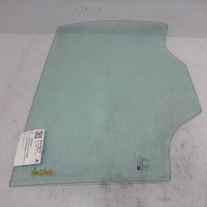 2012 HOLDEN COMMODORE RIGHT REAR DOOR WINDOW