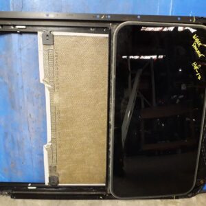 2014 HOLDEN COMMODORE SUN ROOF GLASS