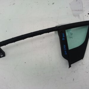 2015 FORD MONDEO RIGHT FRONT QUARTER (1/4) DOOR GLASS