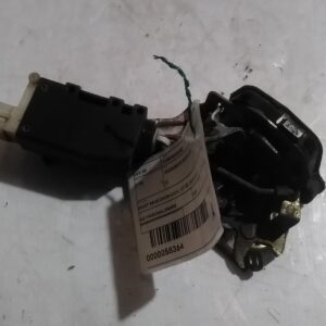 2003 HOLDEN COMMODORE DOOR BOOT GATE LOCK