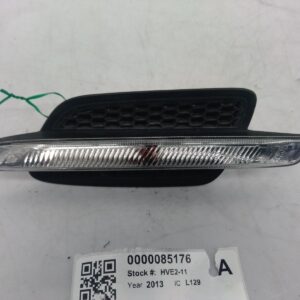 2013 HOLDEN COMMODORE RIGHT INDICATOR FOG SIDE