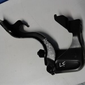 2012 HOLDEN CAPTIVA BONNET HINGE STRUT