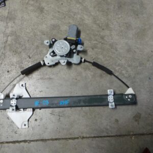 2011 HOLDEN EPICA RIGHT FRONT WINDOW REG MOTOR