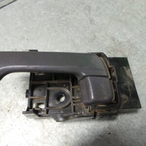 2004 HOLDEN RODEO DOOR HANDLE