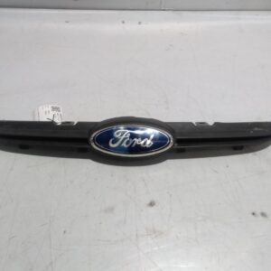 2010 FORD FIESTA GRILLE