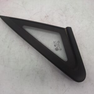 2013 HYUNDAI I30 RIGHT REAR SIDE GLASS