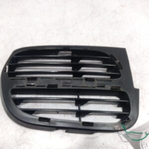 2004 PORSCHE CAYENNE GRILLE