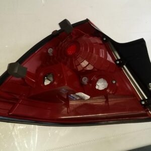 2004 HOLDEN COMMODORE RIGHT TAILLIGHT