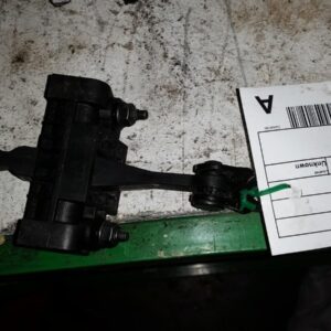 2009 FORD FALCON DOOR HINGE RUNNER