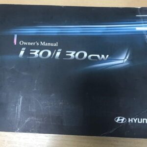 2011 HYUNDAI I30 OWNERS HANDBOOK / USER MANUAL / HAND BOOK