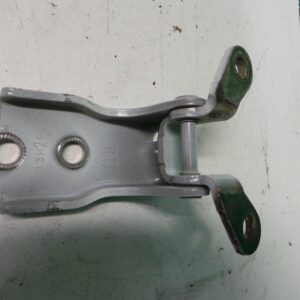 2013 HOLDEN CAPTIVA DOOR HINGE RUNNER