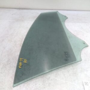 2013 FORD MONDEO RIGHT FRONT DOOR WINDOW