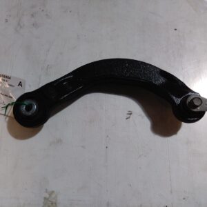 2016 FORD MUSTANG RIGHT REAR TRAILING ARM