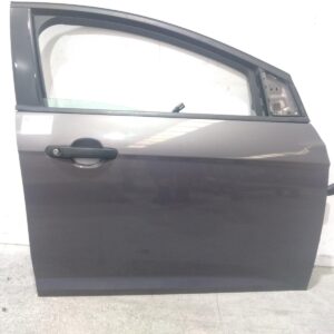 2013 FORD FOCUS RIGHT FRONT DOOR