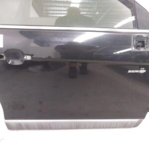 2011 HOLDEN CAPTIVA RIGHT FRONT DOOR