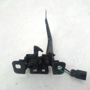 2014 HOLDEN TRAX BONNET LOCK SUPPORT