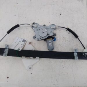 2009 HOLDEN CAPTIVA RIGHT FRONT WINDOW REG MOTOR