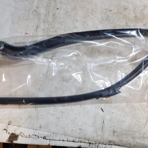 2006 PORSCHE CAYENNE WIPER ARM