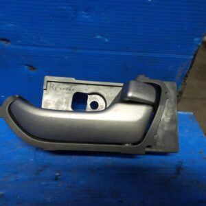 2013 HOLDEN COLORADO DOOR HANDLE