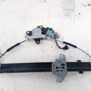 2013 HOLDEN BARINA RIGHT FRONT WINDOW REG MOTOR