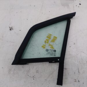 2013 HOLDEN BARINA RIGHT FRONT QUARTER (1/4) DOOR GLASS