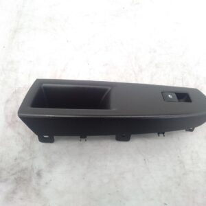 2013 HOLDEN CRUZE POWER DOOR WINDOW SWITCH