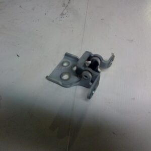 2009 FORD FALCON DOOR HINGE RUNNER