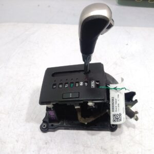 2010 HOLDEN BARINA GEAR STICK SHIFTER