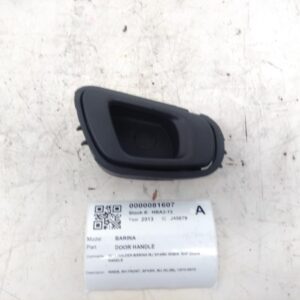 2013 HOLDEN BARINA DOOR HANDLE