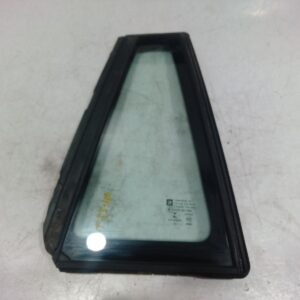 2012 HOLDEN COMMODORE RIGHT REAR QUARTER (1/4) DOOR GLASS